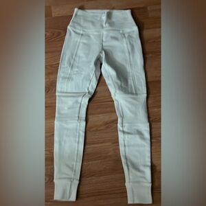 ALO Yoga White Leggings